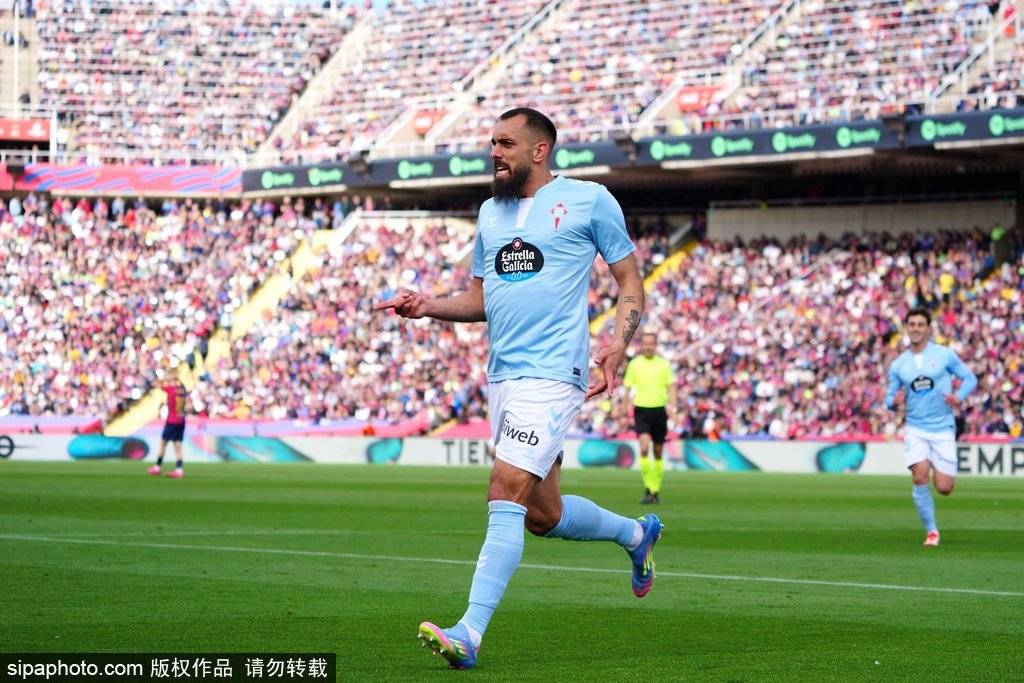 皇冠信用网怎么租_西甲-拉菲尼亚双响+补时绝杀 巴萨连扳3球4-3先赛7分领跑