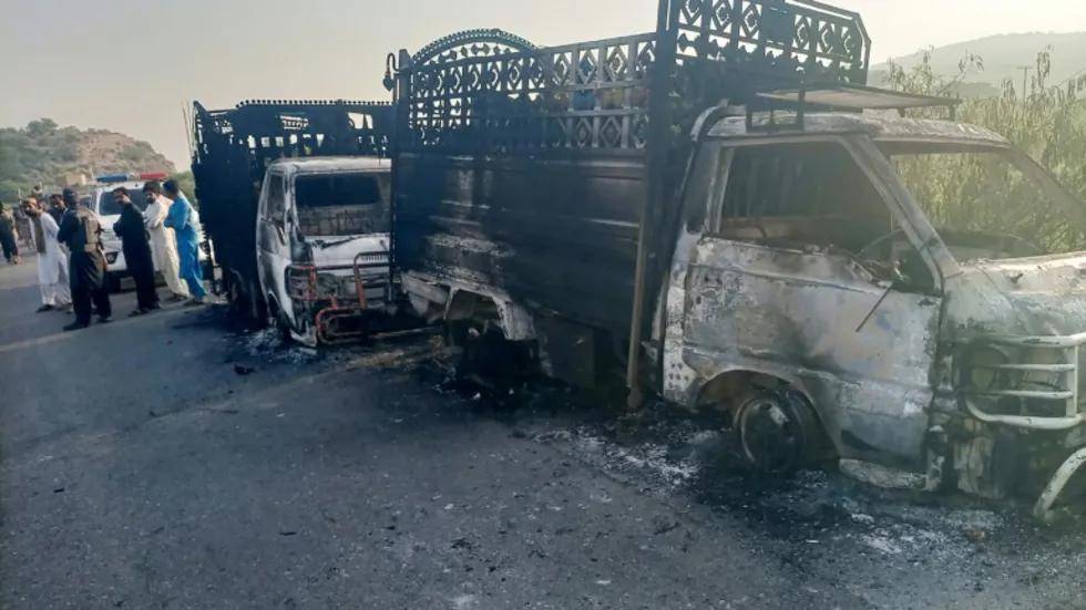 皇冠信用网出租足球_印度航母行踪曝光！180度掉头返航皇冠信用网出租足球，这是在躲巴基斯坦的导弹吗？