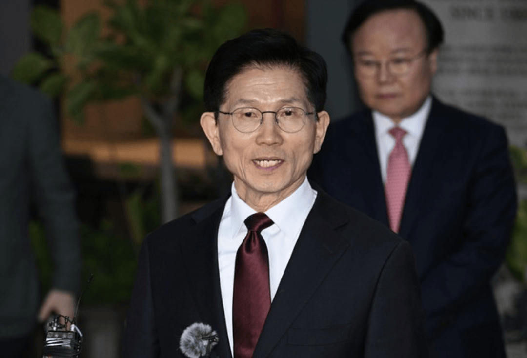 皇冠信用平台出租出售_一波三折皇冠信用平台出租出售！金文洙拿回韩国总统候选人资格