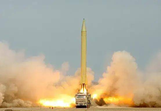 富明尼斯RJ v蔚山_离大谱富明尼斯RJ v蔚山!中国汽车在以色列被伊朗导弹砸中!经过“实战”考验?