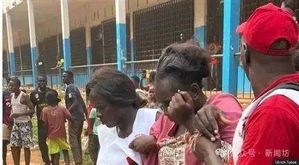 美洲杯足球_已致29人遇难美洲杯足球！5000多名学生发生踩踏……中非共和国警方披露原因