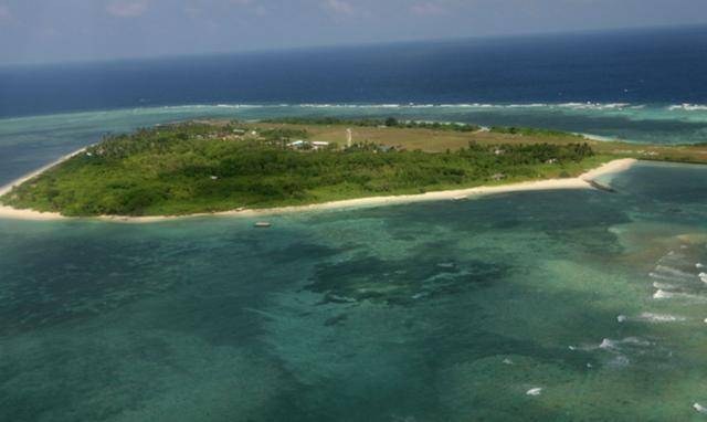 皇冠信用盘结算日_轰6K+歼16+054A合围皇冠信用盘结算日，美航母南海秒怂，毛主席战略今天仍适用