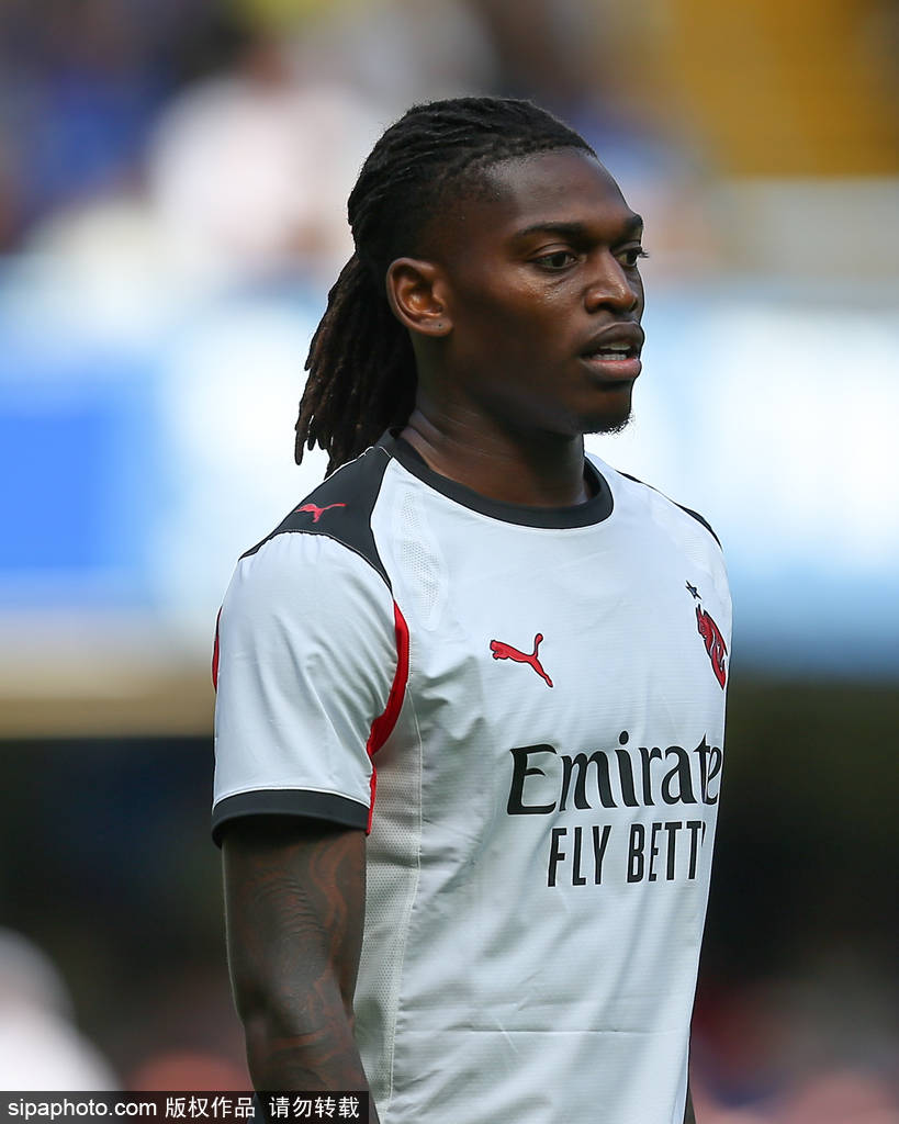 切尔西足球
_莱奥7年磨一剑！米兰首战破门切尔西足球
，背后竟藏着怎样的训练故事？