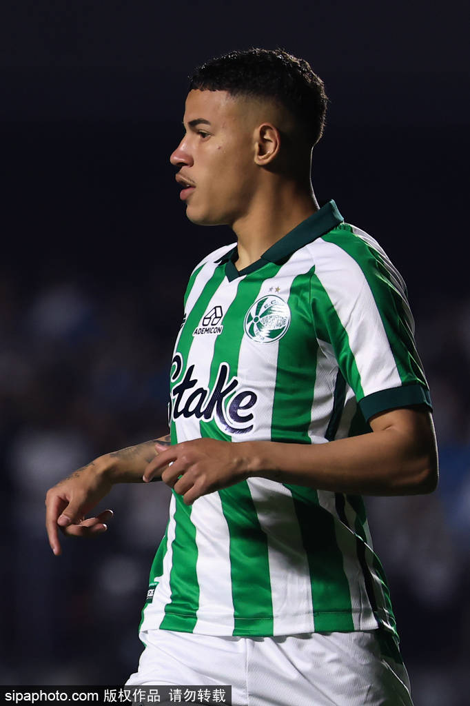 切塞纳vs恩特拉_尤文图斯与巴黎圣日耳曼谈判穆阿尼转会:6000万欧元背后的战术考量与未来展望