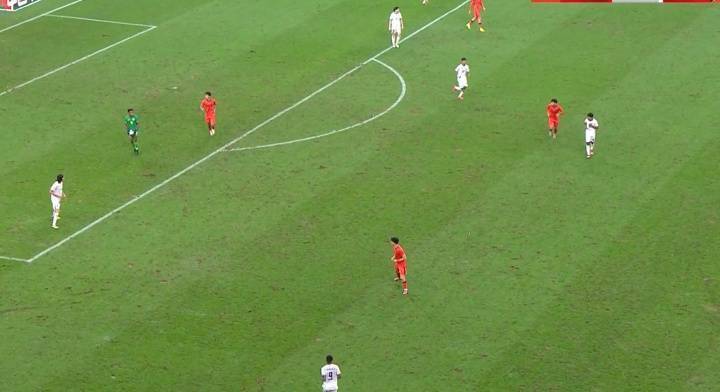 费尔格拉斯vs鲁席塔尼亚洛罗萨_记者：西安草皮质量的糟糕费尔格拉斯vs鲁席塔尼亚洛罗萨，远比中国U22队员的险赢，更值得吐槽