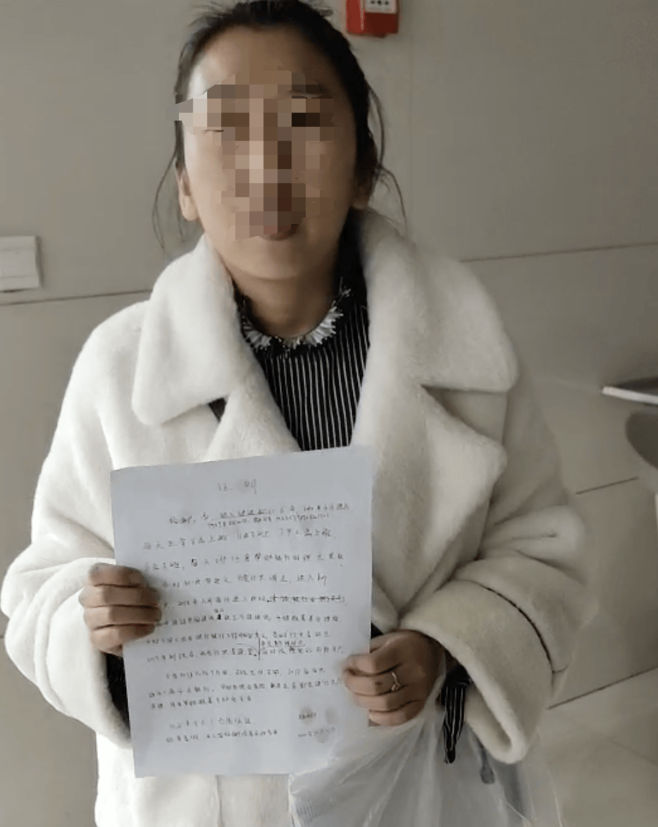 皇冠信用网足球代理
_银行大厅里的“业务员”皇冠信用网足球代理
，让57名储户的上千万元养老钱打水漂