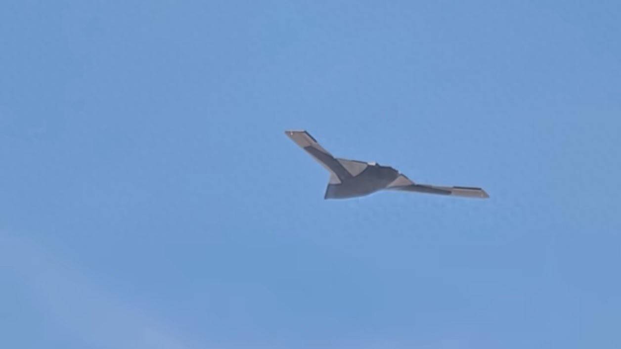 皇冠信用网开户
_外媒:没等到轰-20皇冠信用网开户
,中国“沉默巨人”已首飞,颠覆印太空战规则