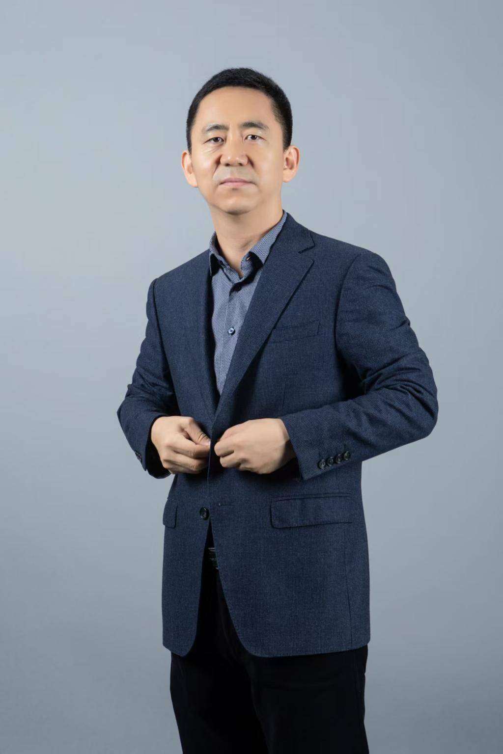 皇冠信用网在哪里注册
_曾是腾讯集团副总裁的江波已任上海交大教授、博导