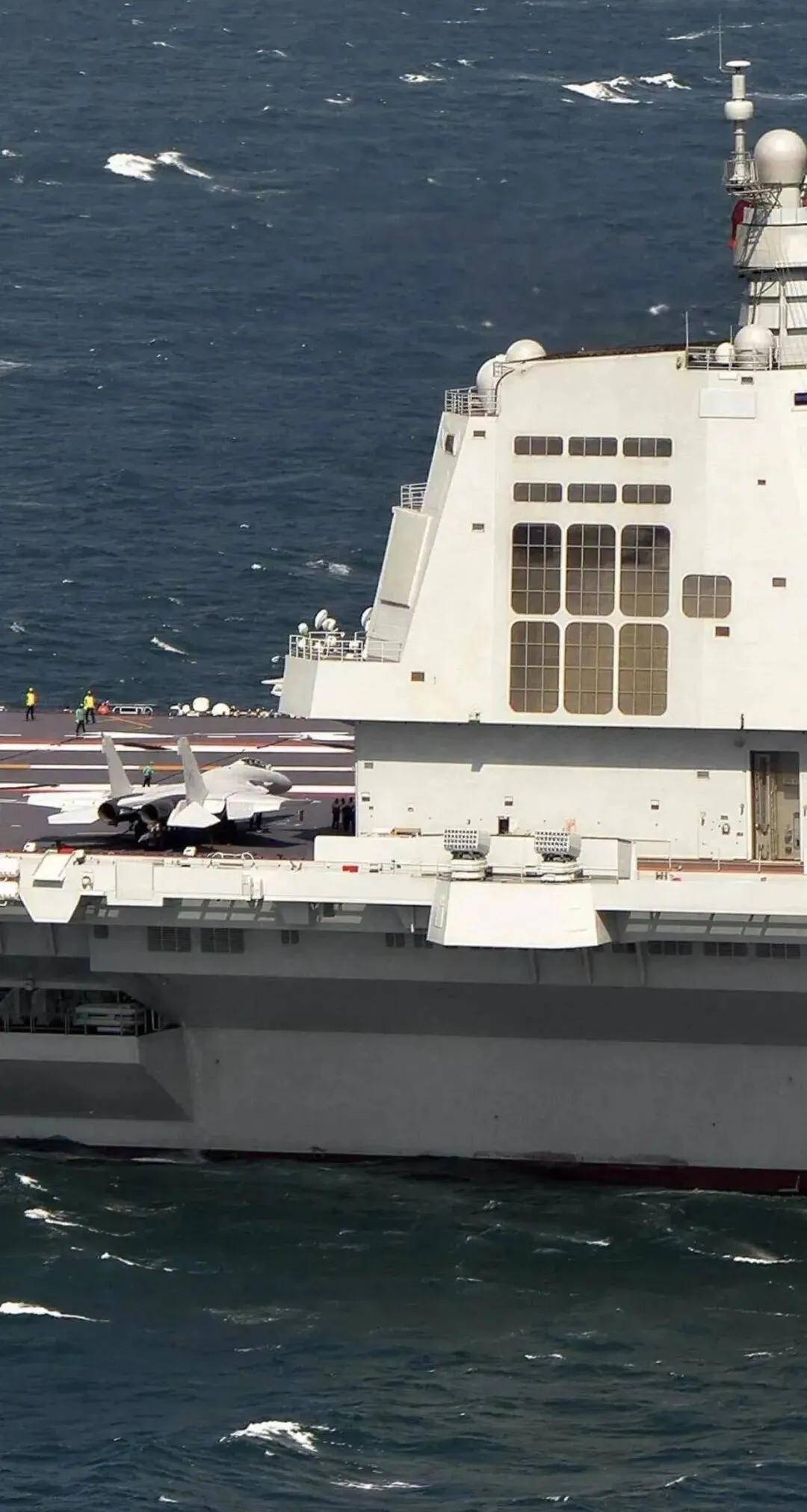 皇冠信用网会员
_“福建”舰惊现神秘设备:堂堂航空母舰皇冠信用网会员
,安装鱼雷发射管想干啥?