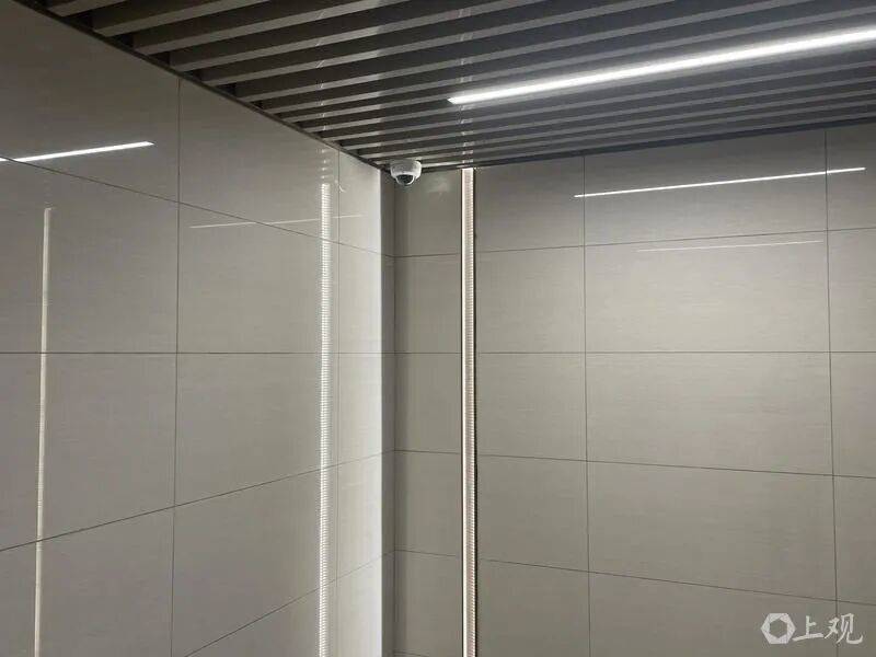 信用網怎么开户
_“我的隐私彻底没了”！上海有小区业主公共区域加装“私家监控”信用網怎么开户
，邻居：一家人日常行踪被全程记录