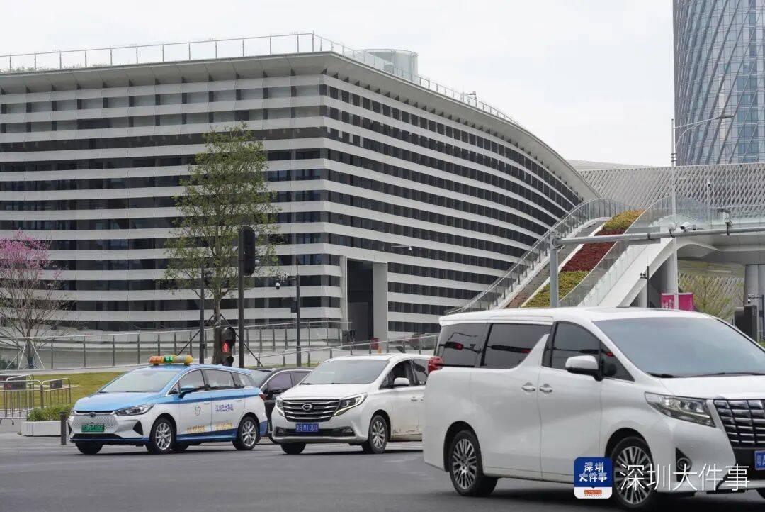 皇冠信用网登123出租_已撤下!深圳网红地标火速拆除争议招牌皇冠信用网登123出租,曾连夜发公开信