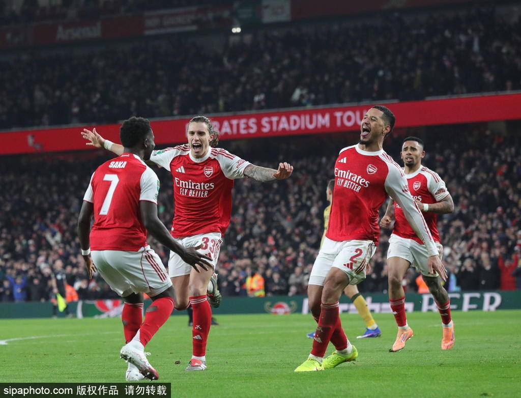 皇冠信用网会员开户_观战台：曼联恶战纽卡+切尔西火拼维拉 曼城冲八连胜