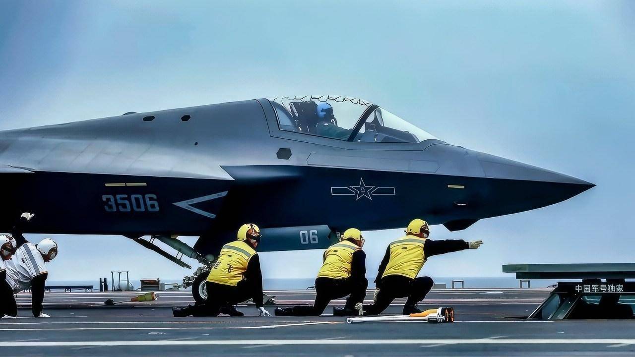 皇冠信用网登3代理_受中国12万吨核航母刺激太大皇冠信用网登3代理,美国掀桌子了,砸锅卖铁要建大航母