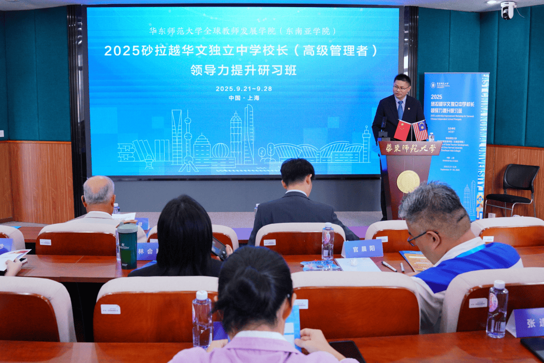 皇冠信用网登2_马来西亚华人被排挤但中文流利皇冠信用网登2,新加坡华人为何却主动抛弃中文?