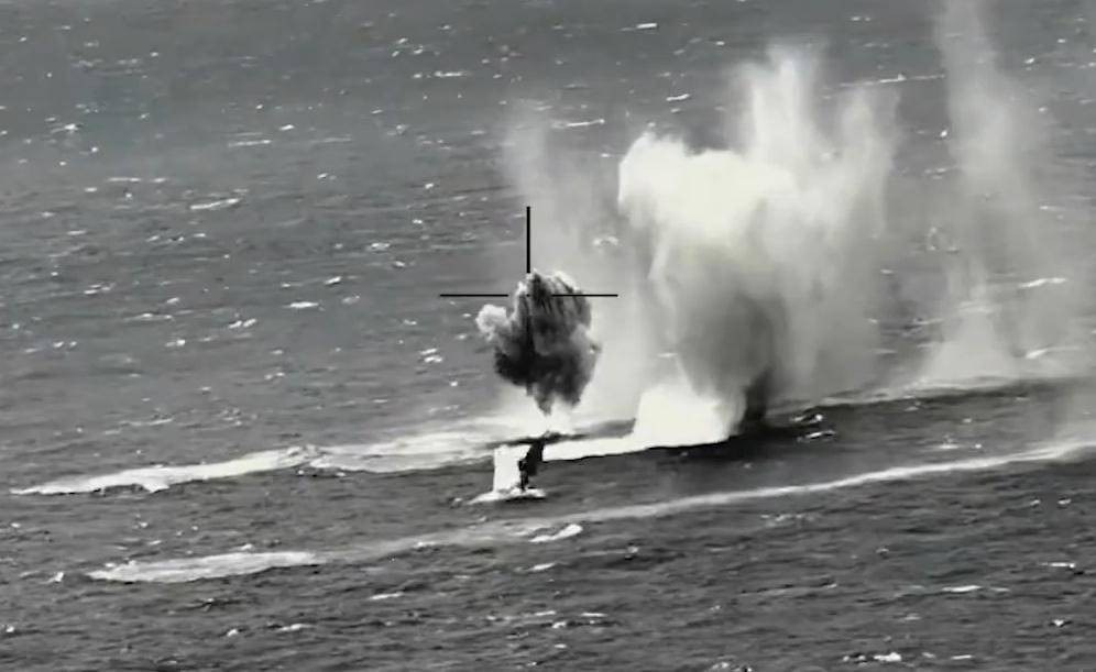 皇冠信用网正版_两岸统一利器!炸入台岛24海里皇冠信用网正版,解放军倾泻火力,台军只剩1分钟