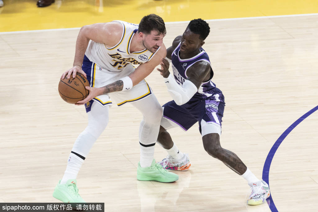 皇冠信用网合作
_国王队施罗德因冲突被禁赛三场皇冠信用网合作
,湖人与东契奇再度交锋