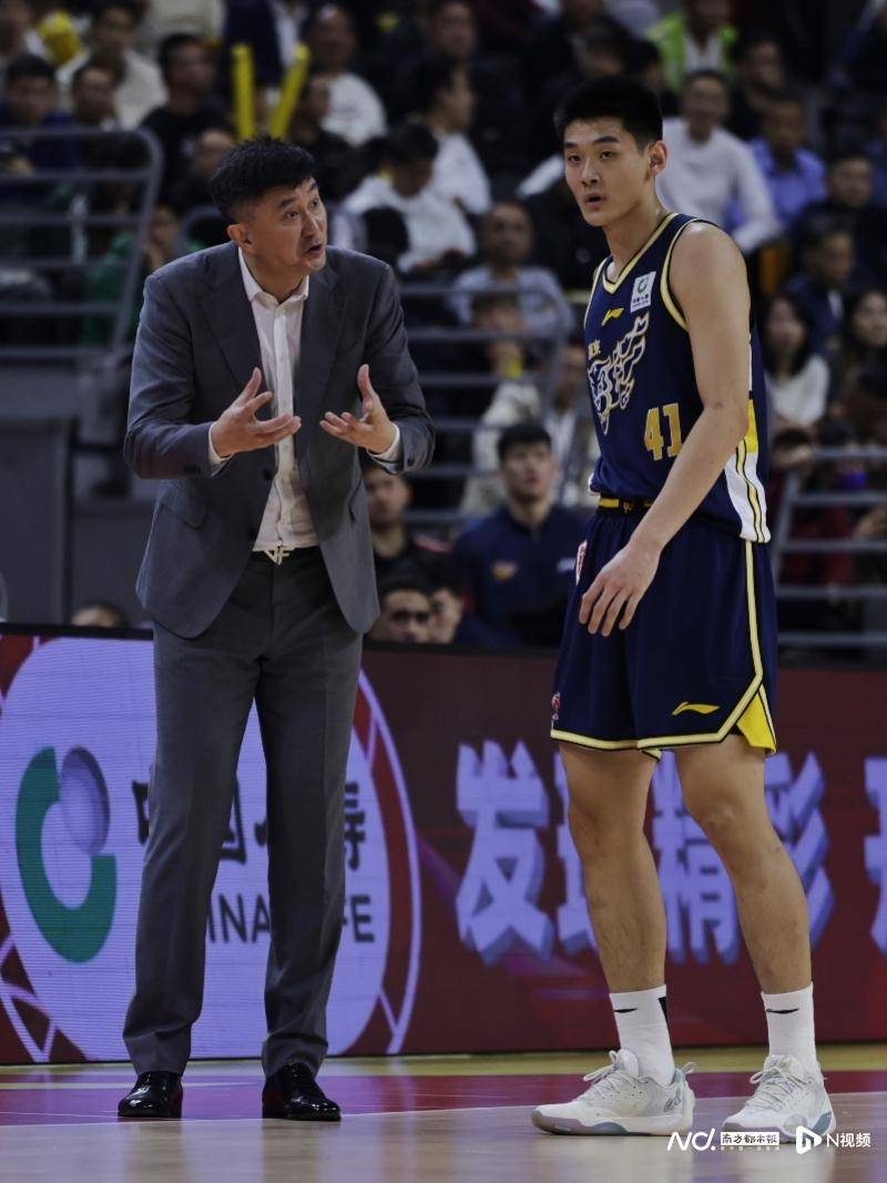 皇冠登2代理
_广东男篮主场完败于上海皇冠登2代理
,杜锋:命中率太低,不该随便放松