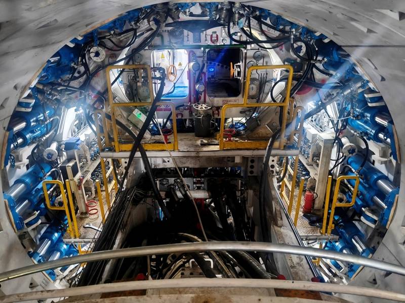 皇冠信用网如何注册
_早读|特朗普称伊朗最高领袖哈梅内伊“已死”;伊朗宣布关闭霍尔木兹海峡