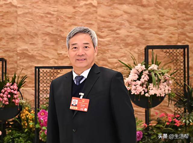 皇冠会员如何申请
_人大代表建议:适当降低法定结婚年龄皇冠会员如何申请
,鼓励适龄群体早生早育