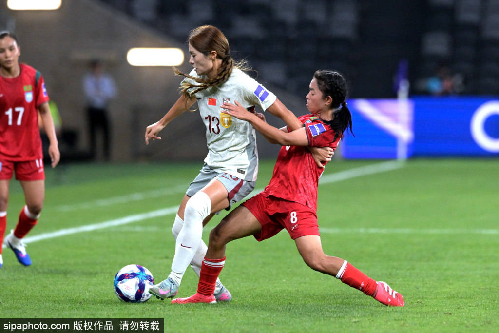 皇冠信用网开户 _就在刚刚皇冠信用网开户 ，女足逆转晋级的幕后功臣，米利西奇布局全场，王霜赛后道出关键