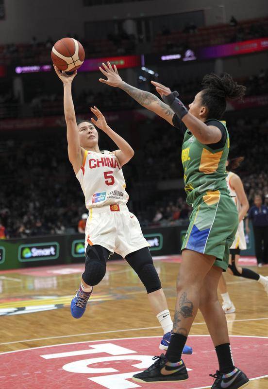 买球的正规网站 _世界杯资格赛-韩旭22+8王思雨17分 中国女篮胜巴西