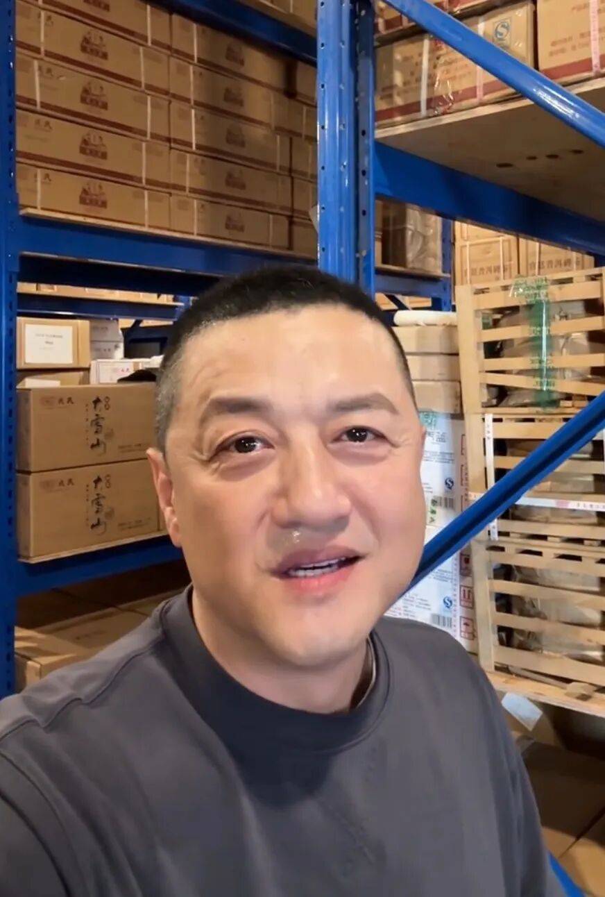 正版皇冠信用开户_李亚鹏喊话张雪：虽然我们俩不认识正版皇冠信用开户，但是你的话我信，请拍卖冠军车时通知一声，我一定号召身边朋友支持